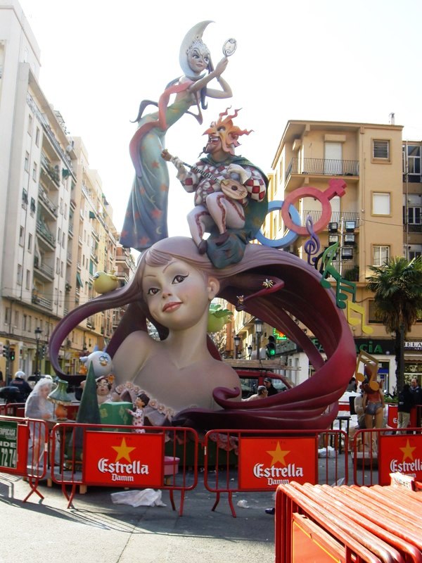 Totfalles: Pl. del Mercat de Monteolivet