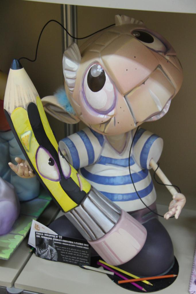 Totfalles: Doctor Serrano-Carlos Cervera