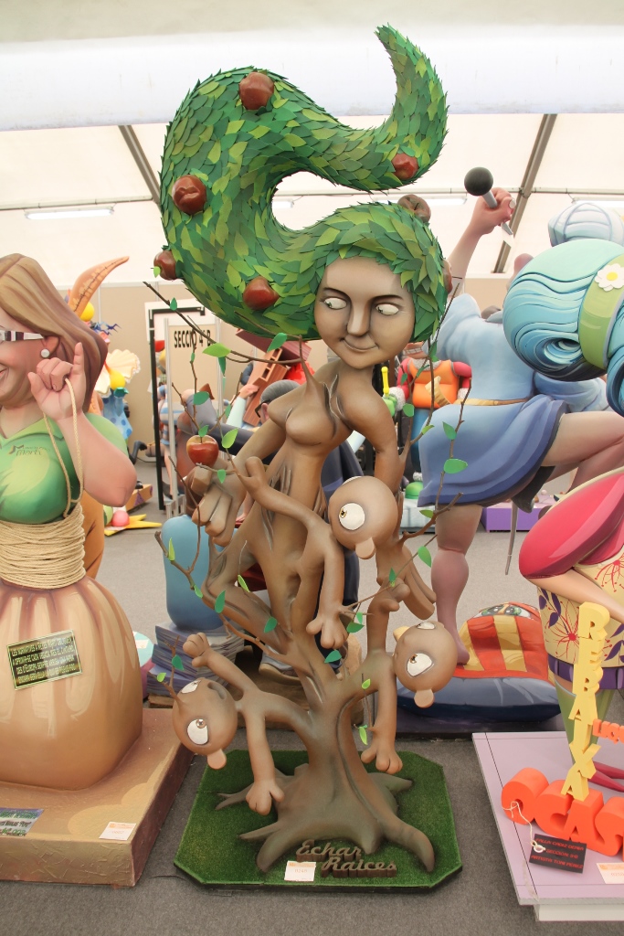 Totfalles: Pl. Sainetero Arniches-Arquitecto Ribes