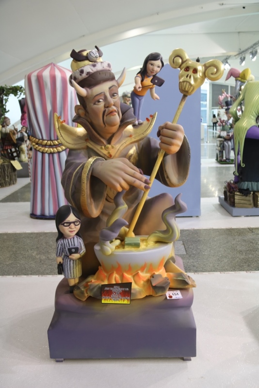 Totfalles: Justo Vilar-Plaza Mercado del Cabanyal
