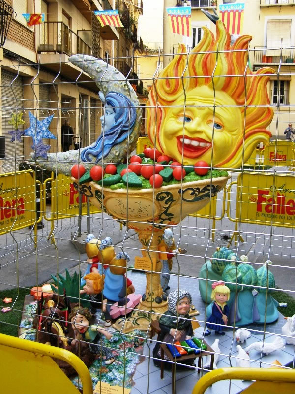 Totfalles: Plaza de Mossén Milà