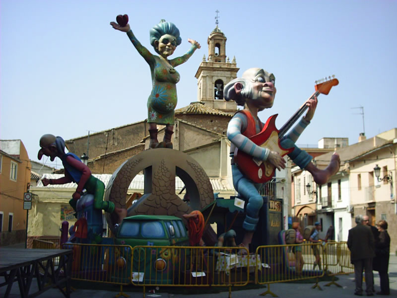 Totfalles: Plaça de la Tenda
