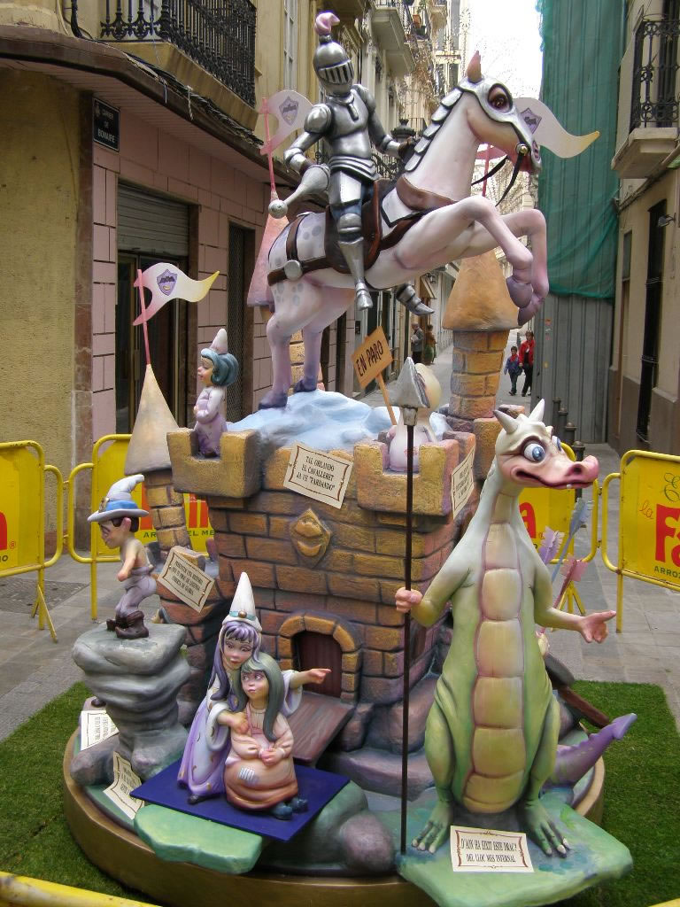 Totfalles: Pl. Alfonso el Magnánimo-Nave-Bonaire