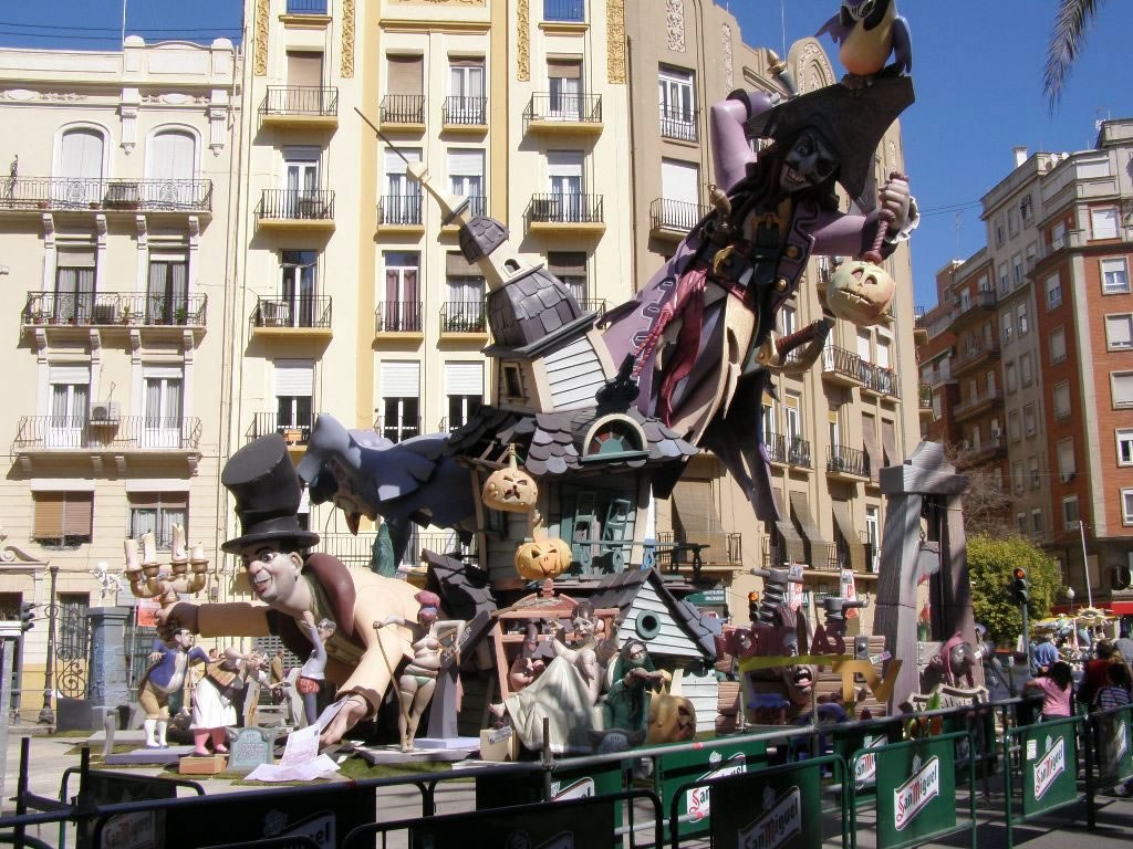 Totfalles: Av. Regne de València-Duque de Calabria