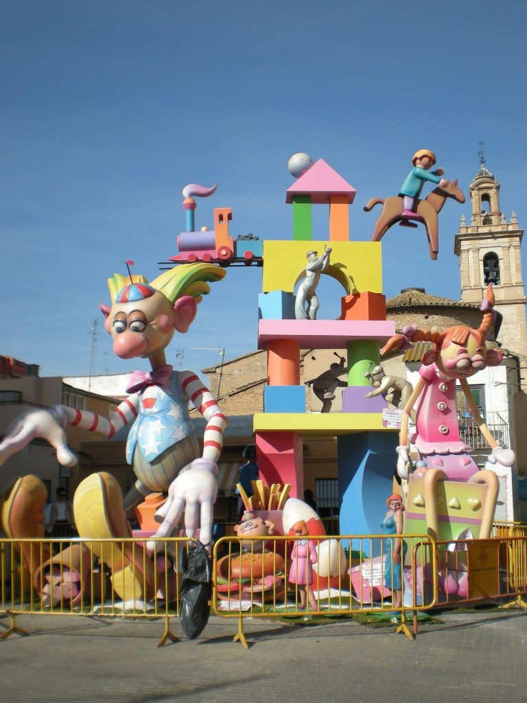 Totfalles: Plaça de la Tenda