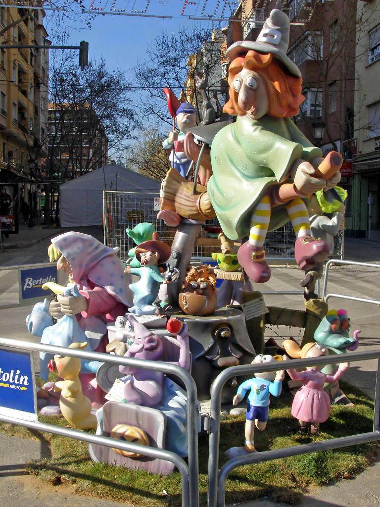 Totfalles: Tres Forques-Cuenca-Pérez Galdós