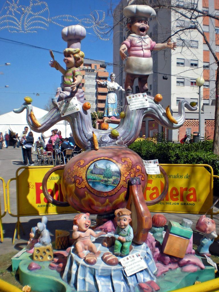 Totfalles: San Vicente de Paúl-Diputada Clara Campoamor