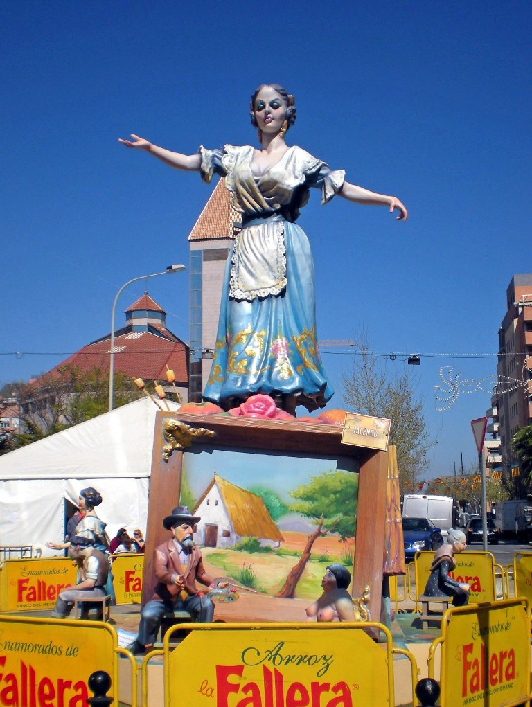 Totfalles: San Vicente de Paúl-Diputada Clara Campoamor
