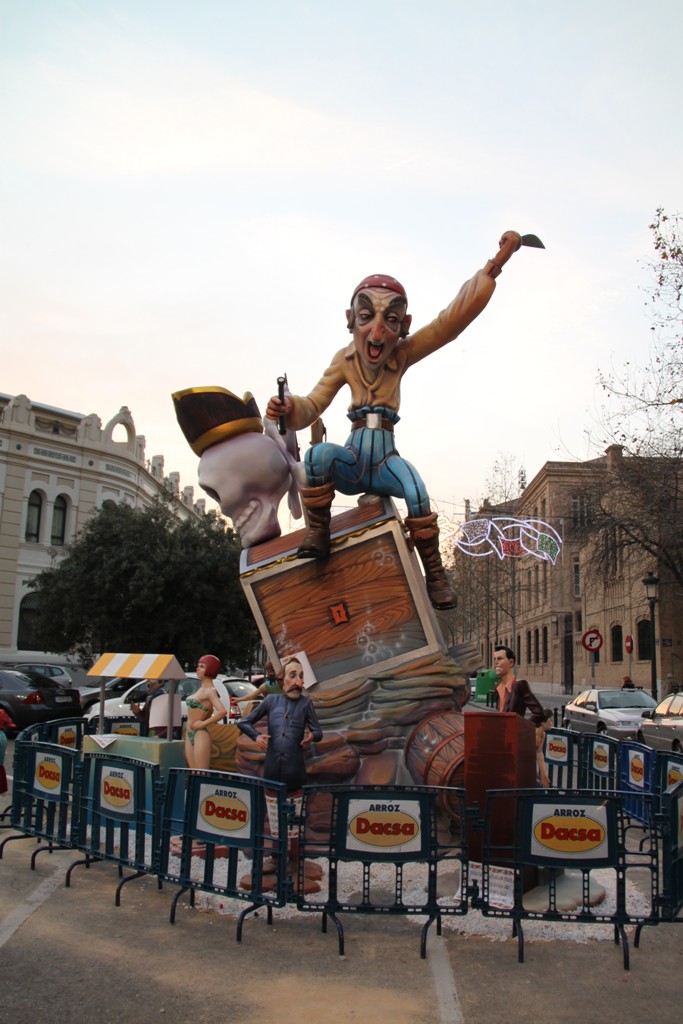 Totfalles: General Pando-Serrano Flores