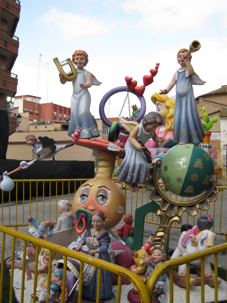Totfalles: Plaça de la Tenda