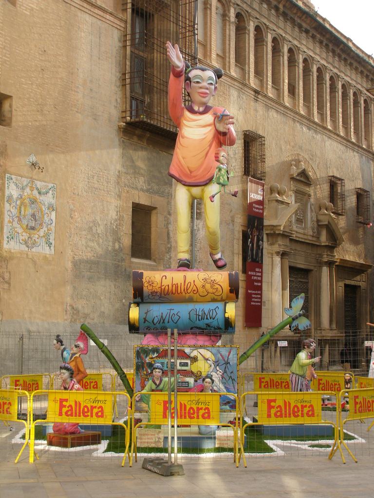 Totfalles: Plaza del Patriarca-Universitat Vella