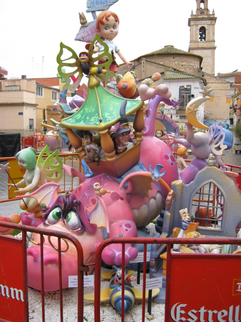 Totfalles: Plaça de la Tenda