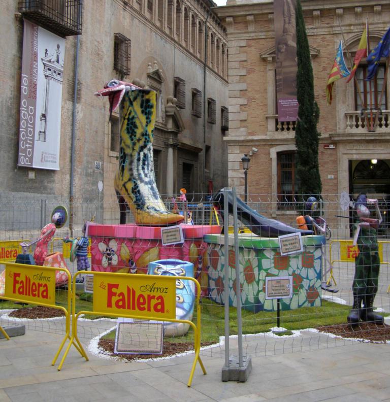 Totfalles: Plaza del Patriarca-Universitat Vella