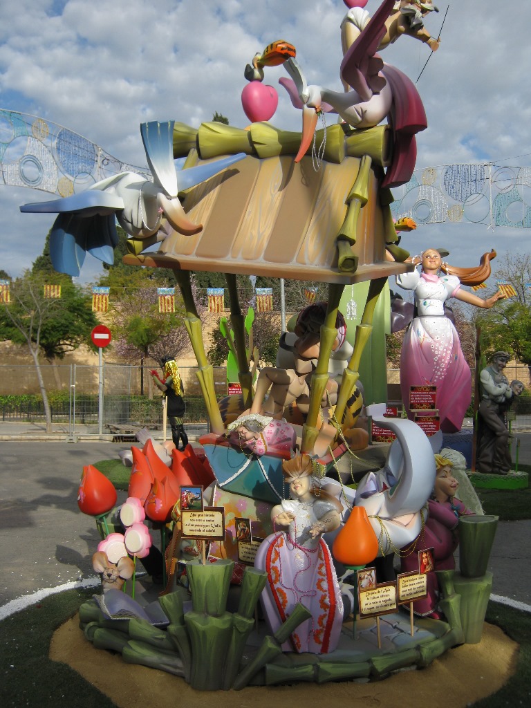 Totfalles: Av. Maestro Rodrigo-General Avilés