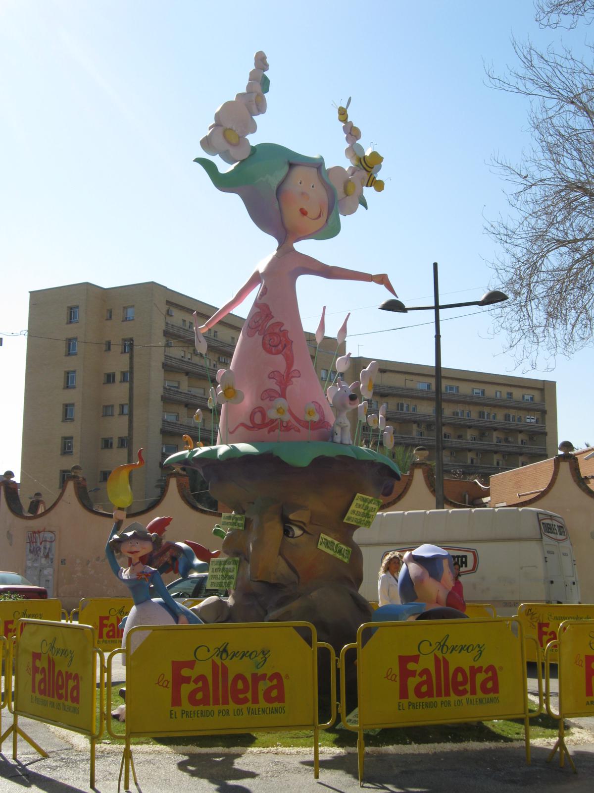 Totfalles: Conchita Piquer-Monestir de Poblet