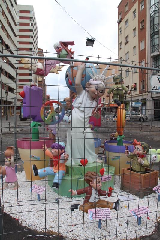 Totfalles: General Pando-Serrano Flores