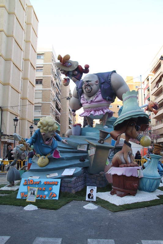 Totfalles: Leones-Poeta Mas y Ros