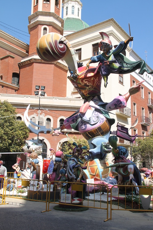 Totfalles: Av. Jacinto Benavente-Reina Doña Germana