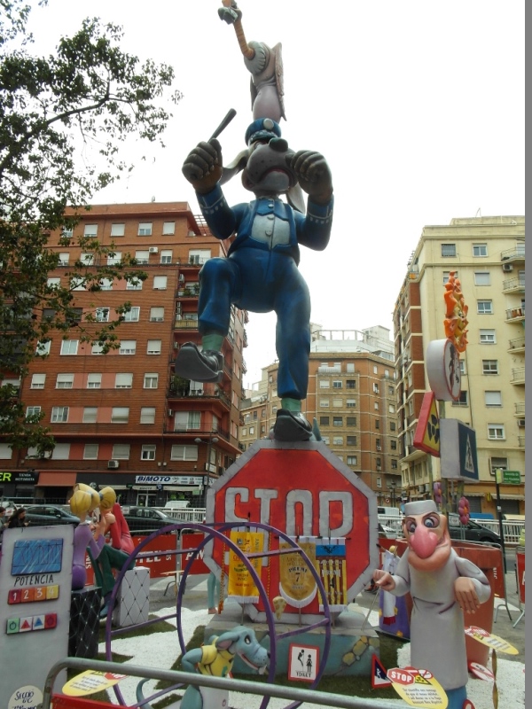 Totfalles: Av. Pérez Galdós-Calixto III