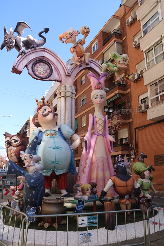 Totfalles: Arquitecto Alfaro-Francisco Cubells